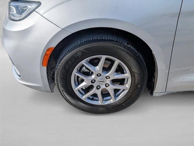 2024 Chrysler Pacifica Touring L FWD