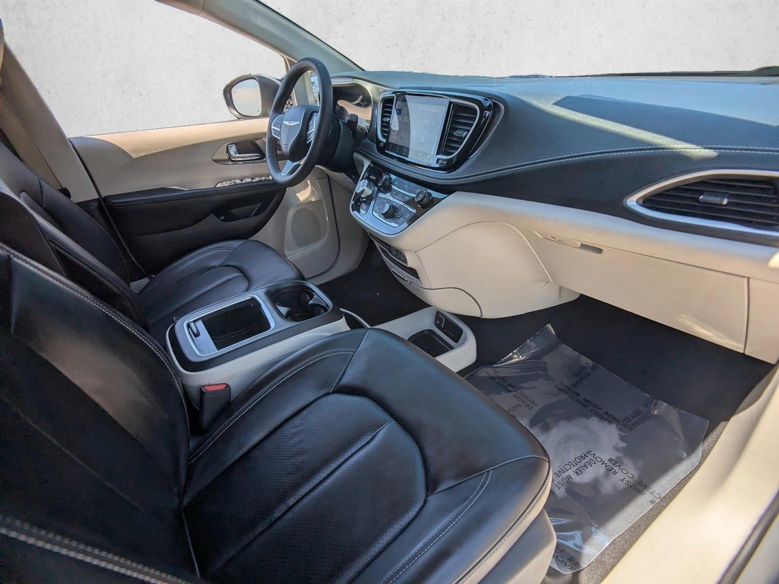 2023 Chrysler Pacifica Hybrid Touring L FWD