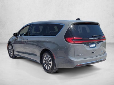 2023 Chrysler Pacifica Hybrid Touring L FWD