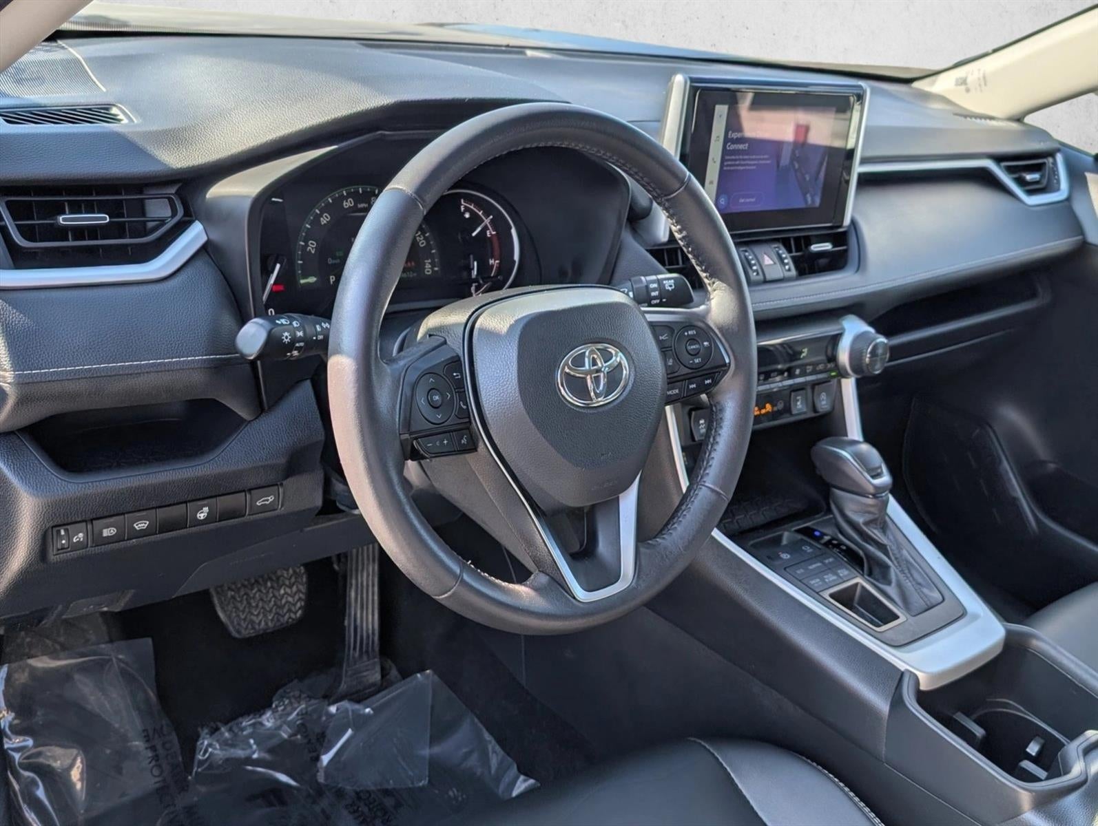 2024 Toyota RAV4 XLE Premium AWD (Natl)