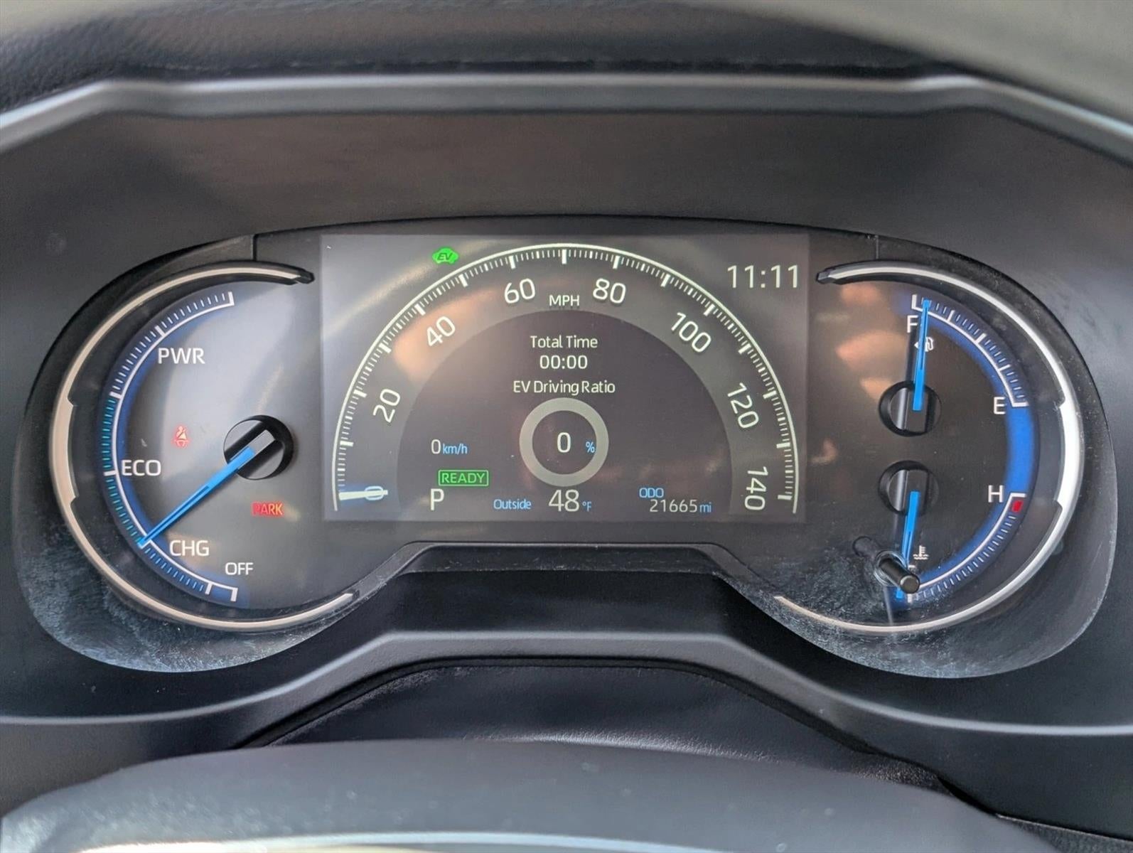 2025 Toyota RAV4 Hybrid LE AWD (Natl)