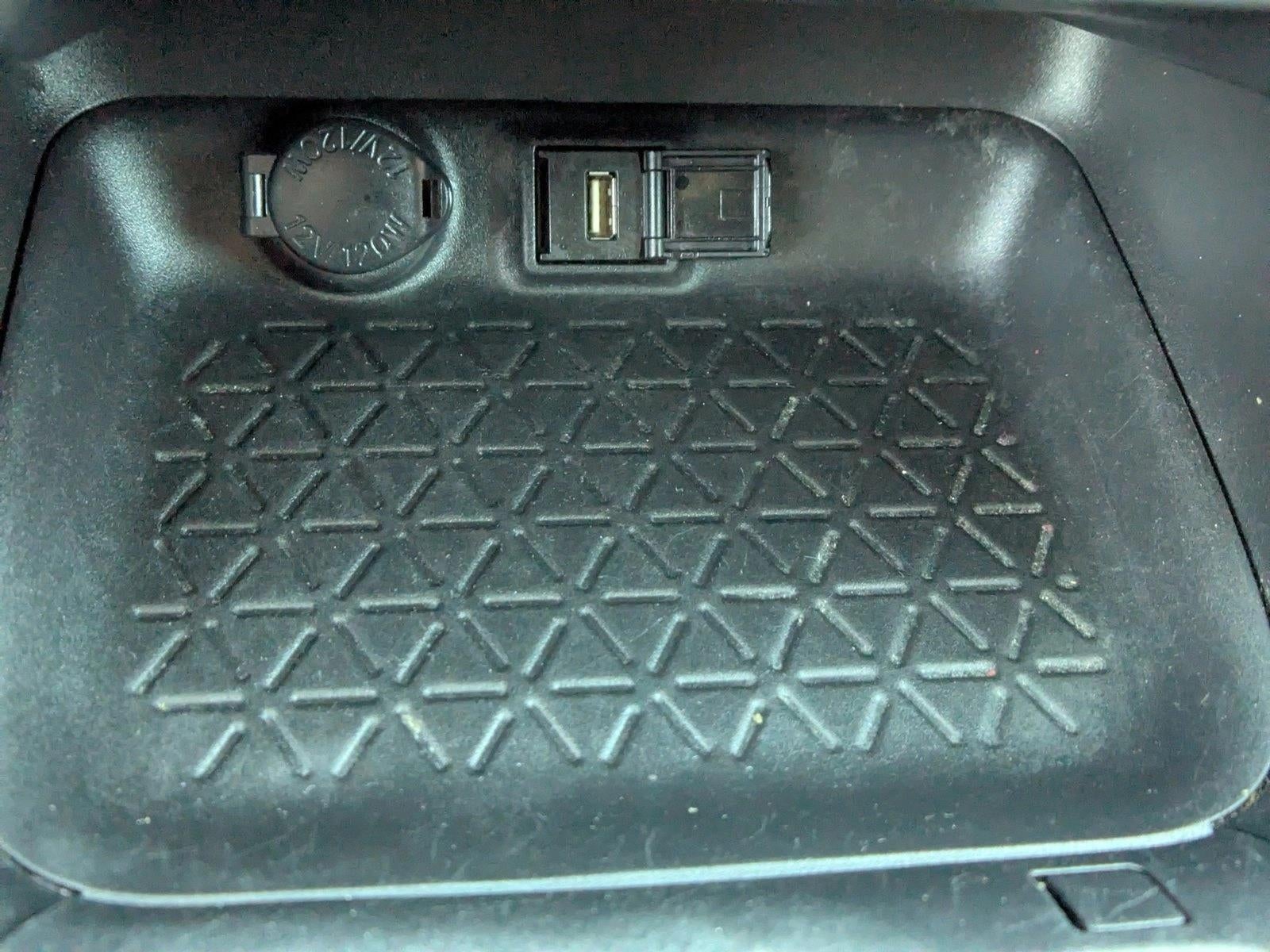 2022 Toyota RAV4 XLE AWD (Natl)