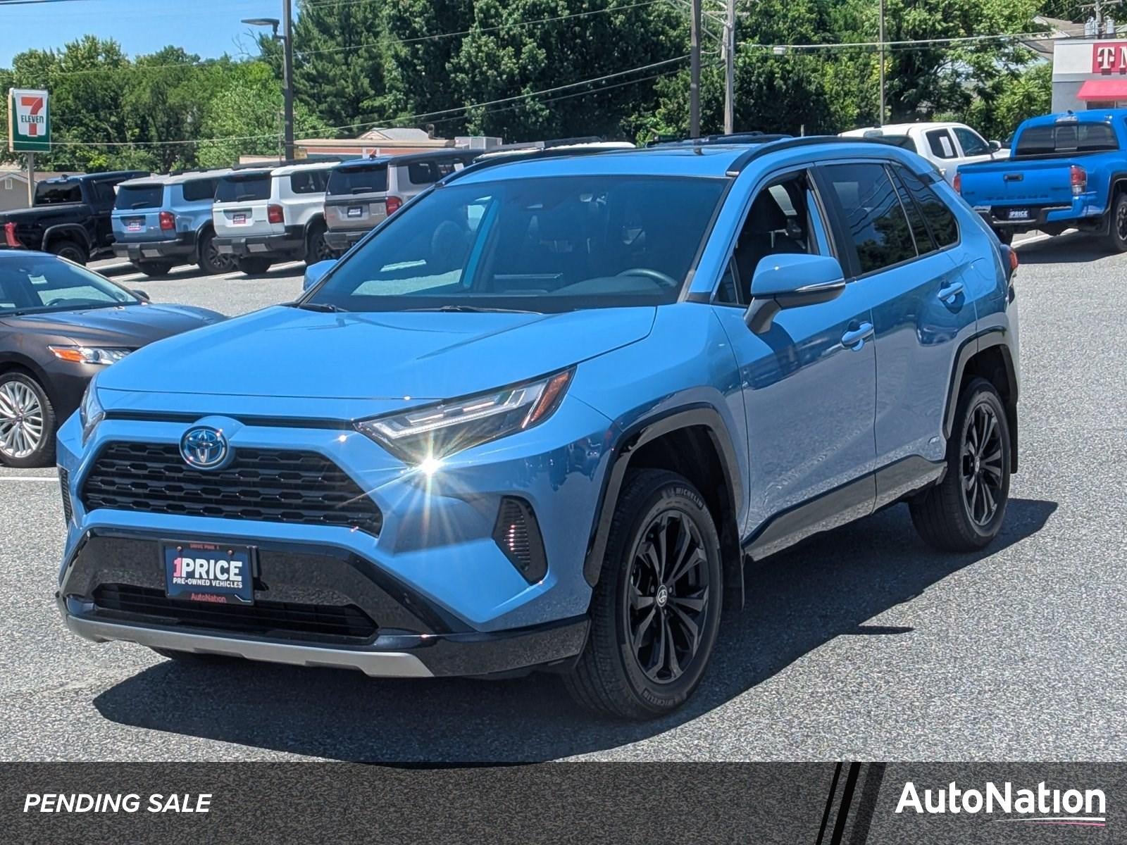 2024 Toyota RAV4 Hybrid SE AWD (Natl)