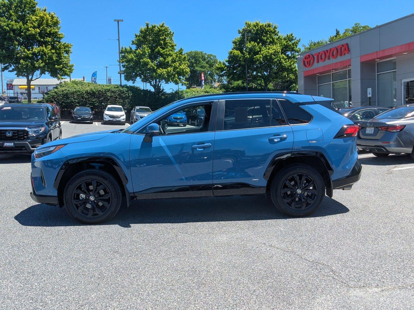 2024 Toyota RAV4 Hybrid SE AWD (Natl)