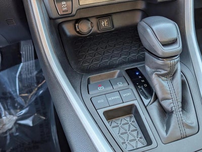 2024 Toyota RAV4 XLE FWD (GS)