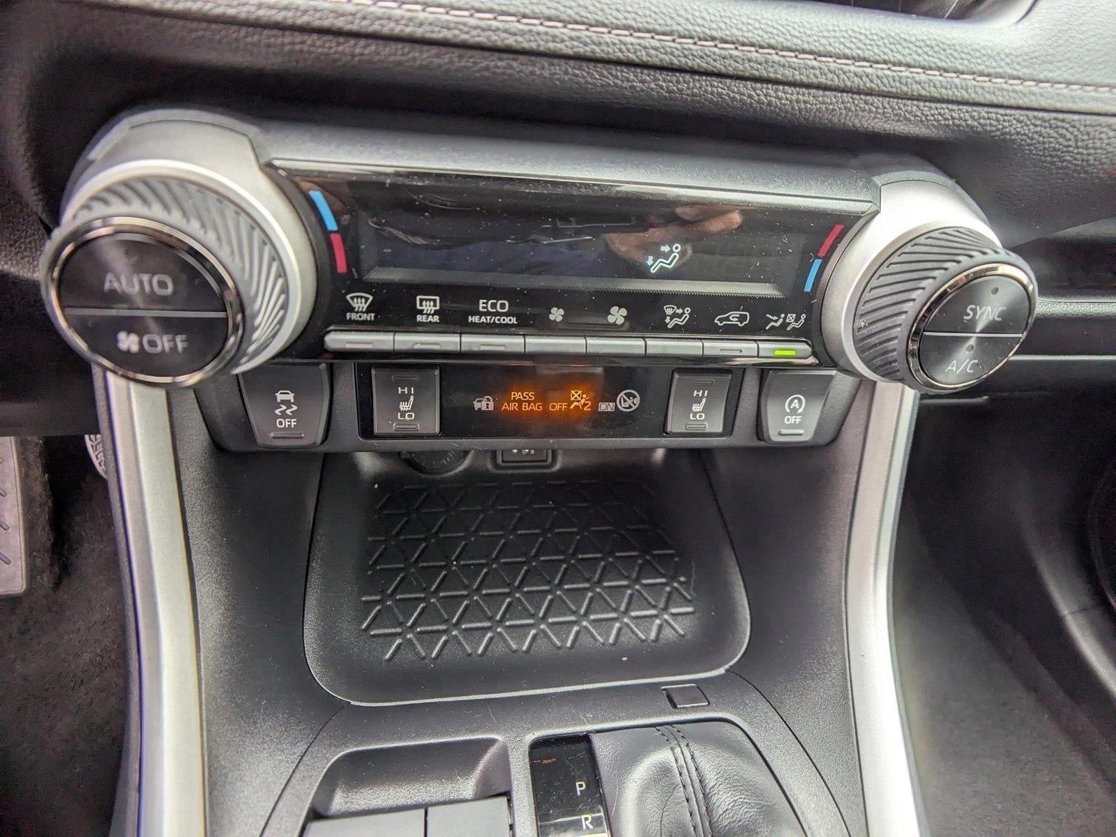 2025 Toyota RAV4 XLE FWD (GS)