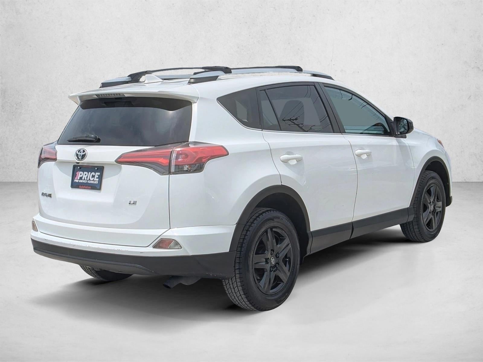 2016 Toyota RAV4 FWD 4dr LE (GS)
