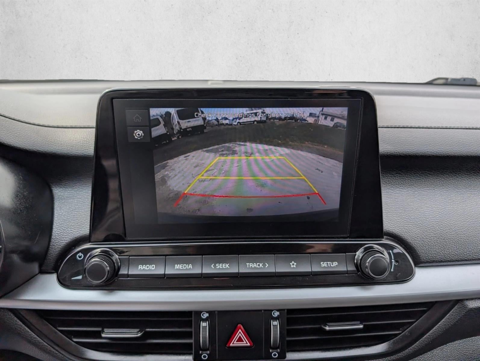 2023 Kia Forte LXS IVT