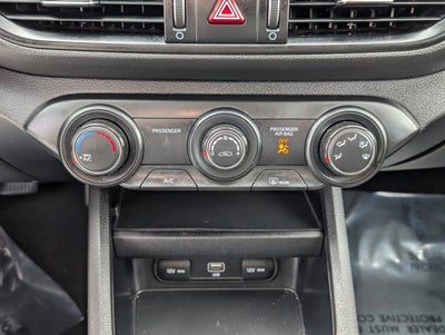 2023 Kia Forte LXS IVT