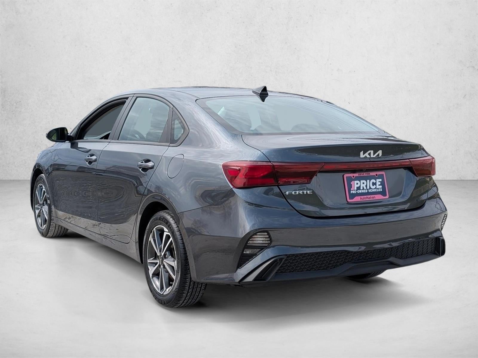 2023 Kia Forte LXS IVT