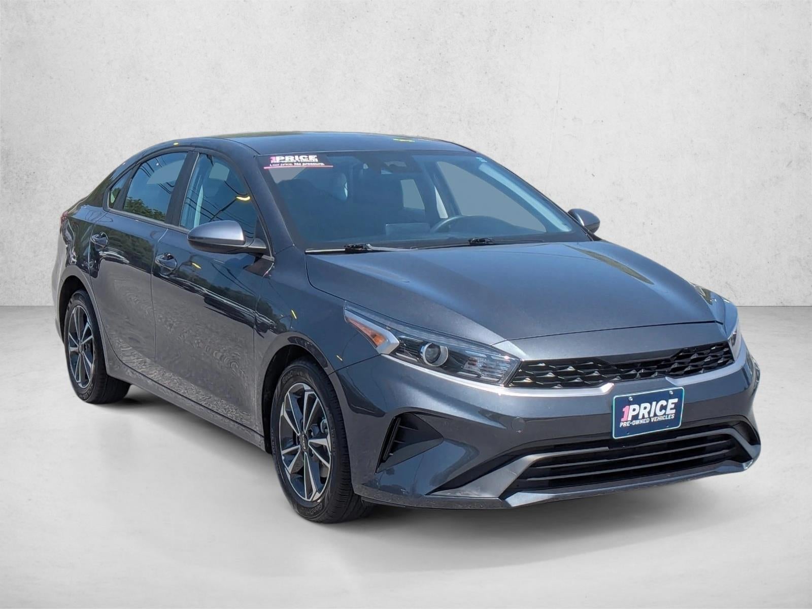 2023 Kia Forte LXS IVT
