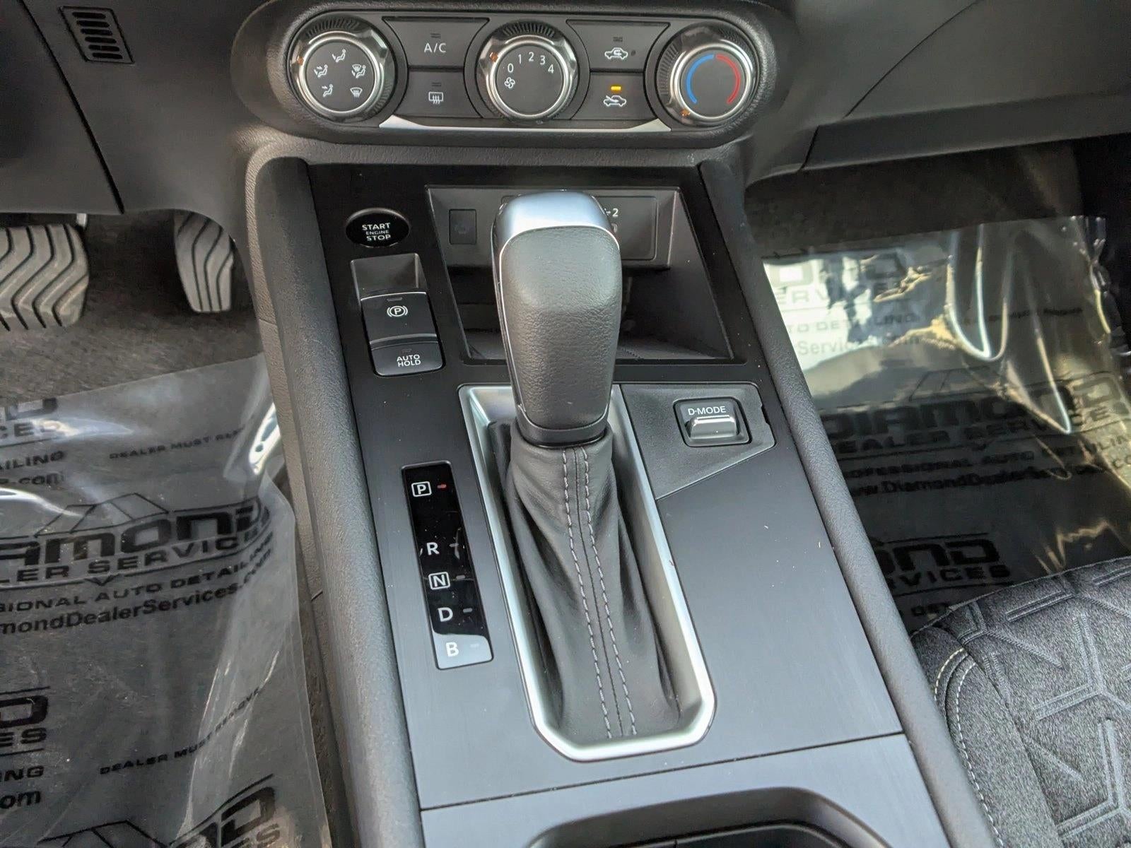 2025 Nissan Kicks SV FWD