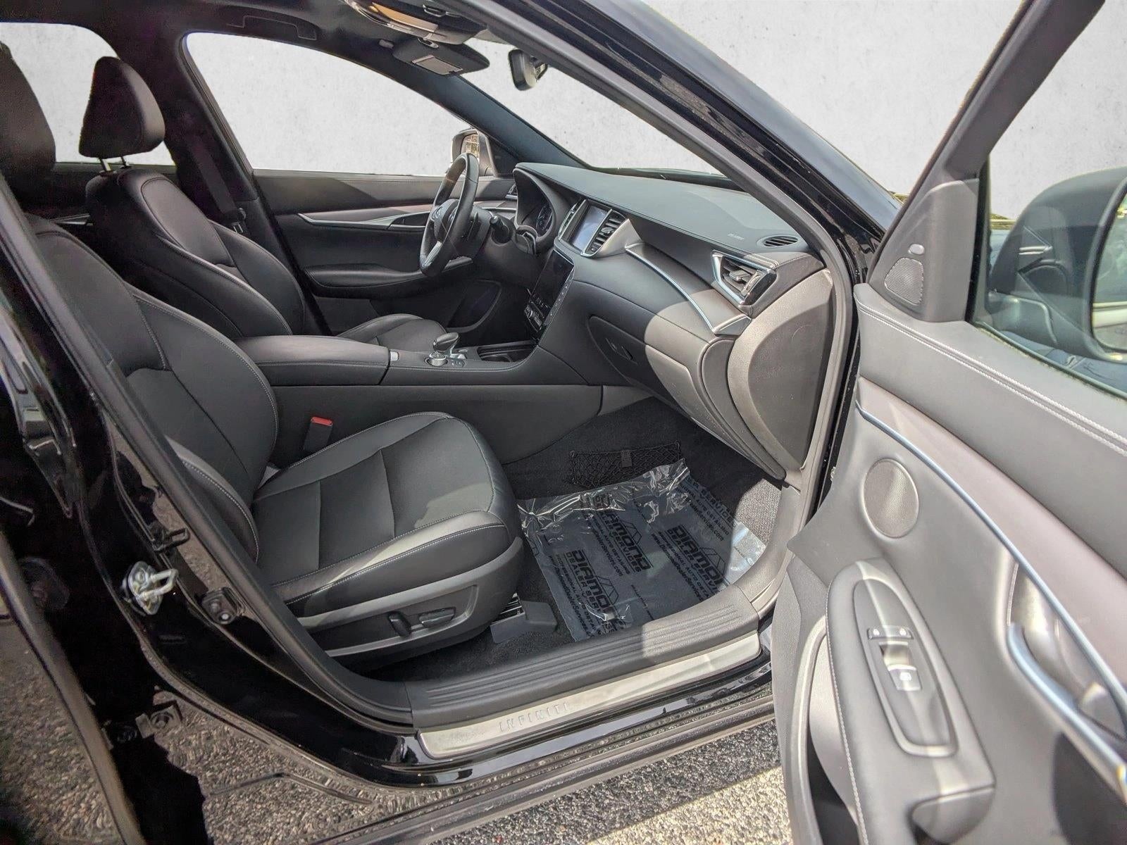 2022 INFINITI QX50 LUXE AWD