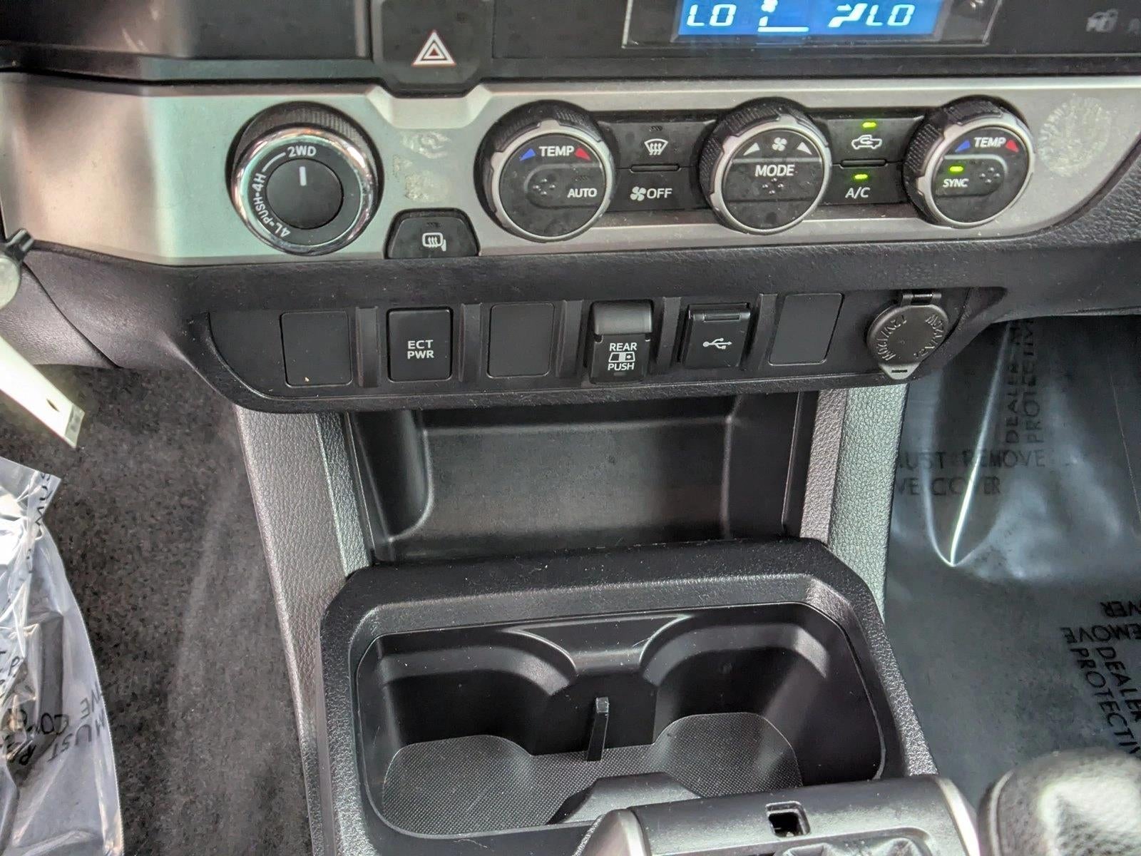 2022 Toyota Tacoma 4WD 4WD SR5 Double Cab 5' Bed V6 AT (GS)