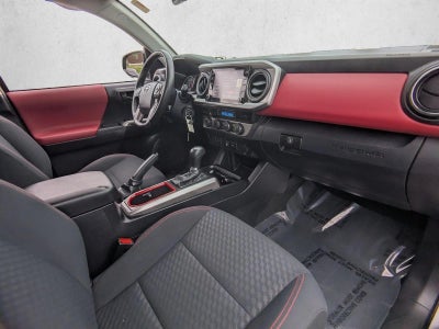 2022 Toyota Tacoma 4WD 4WD SR5 Double Cab 5' Bed V6 AT (GS)