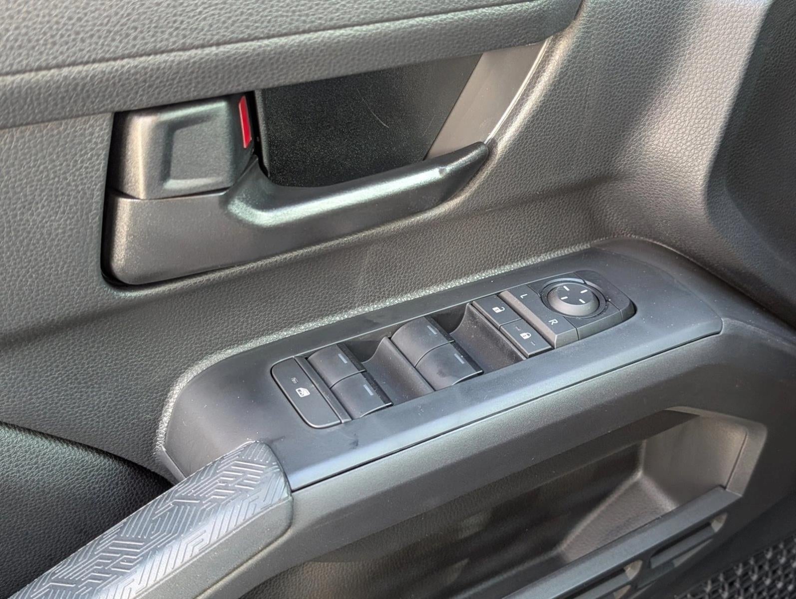 2025 Toyota Tacoma 4WD 4WD SR5 Double Cab 5' Bed AT (GS)