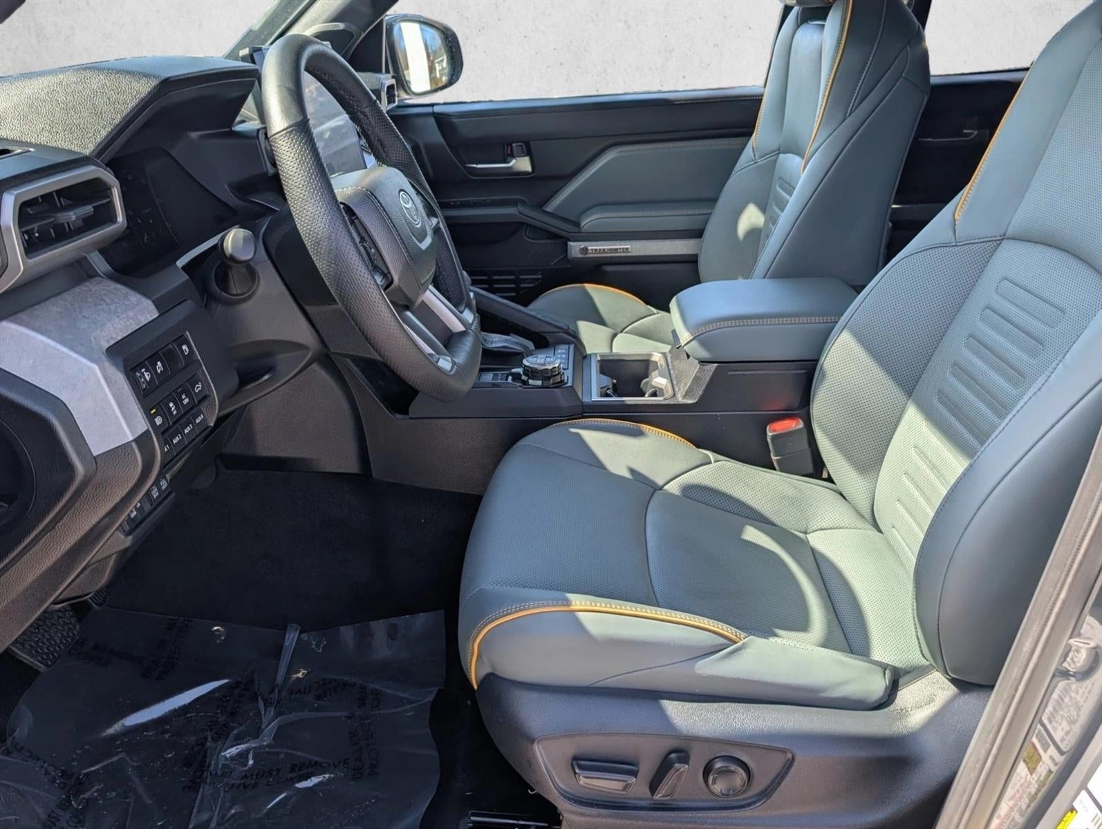 2025 Toyota Tacoma 4WD 4WD Trailhunter Hybrid Double Cab 6' Bed AT (Natl)