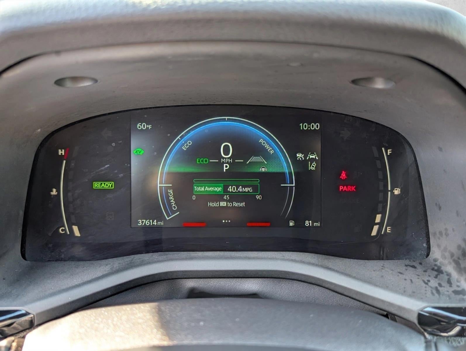 2025 Toyota Camry LE (SE)