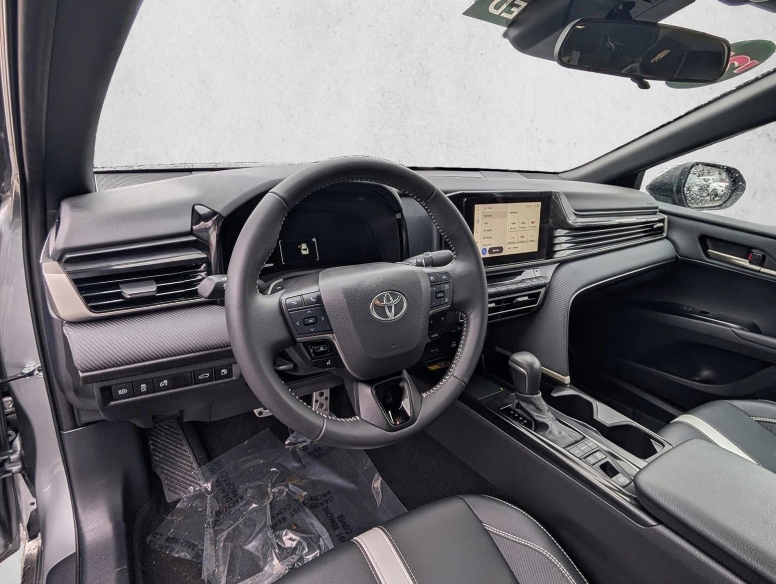 2025 Toyota Camry SE (SE)