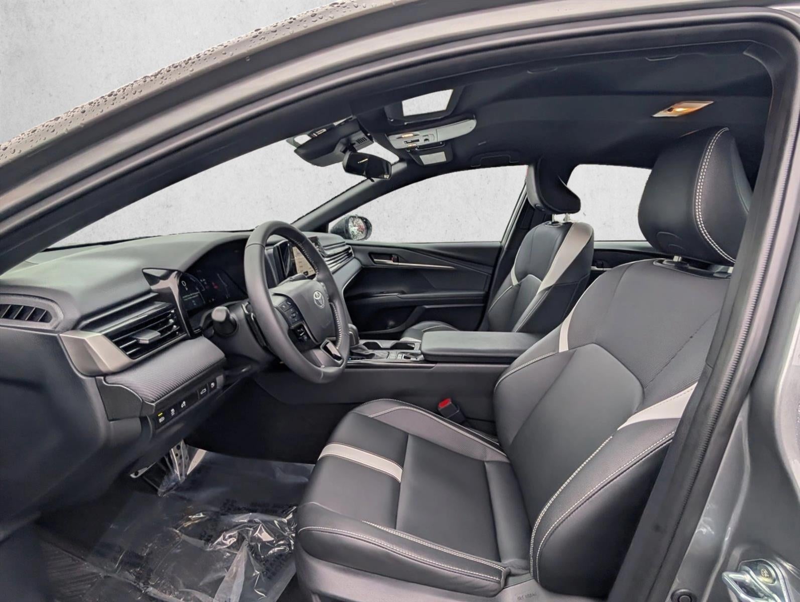 2025 Toyota Camry SE (SE)