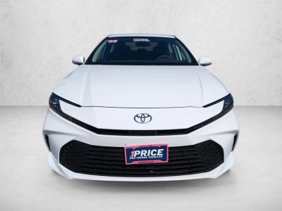 2025 Toyota Camry LE (SE)
