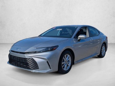 2025 Toyota Camry LE (SE)