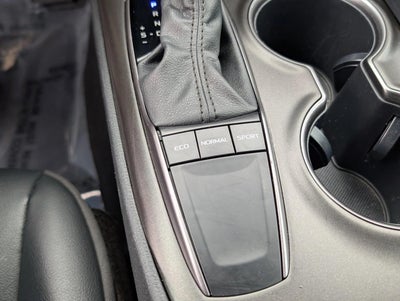 2024 Toyota Camry SE Auto (Natl)
