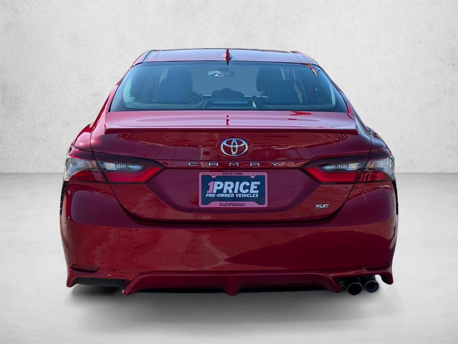 2022 Toyota Camry SE Auto (SE)