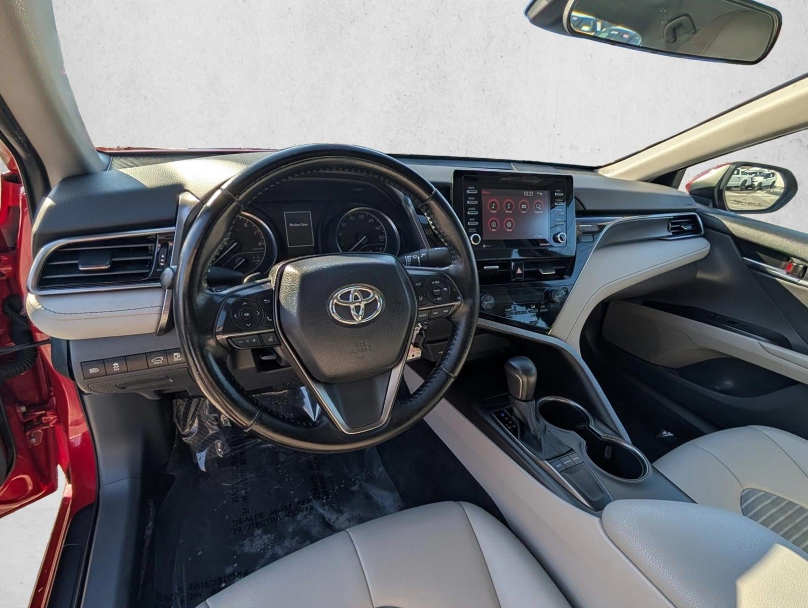 2022 Toyota Camry SE Auto (SE)