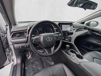 2024 Toyota Camry SE Auto (SE)