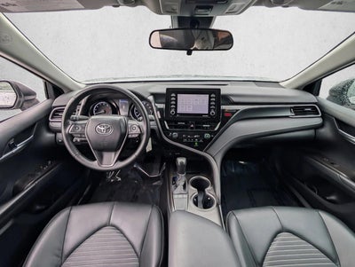 2024 Toyota Camry SE Auto (SE)
