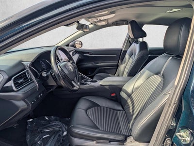 2021 Toyota Camry SE Auto (SE)