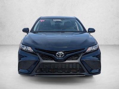 2021 Toyota Camry SE Auto (SE)