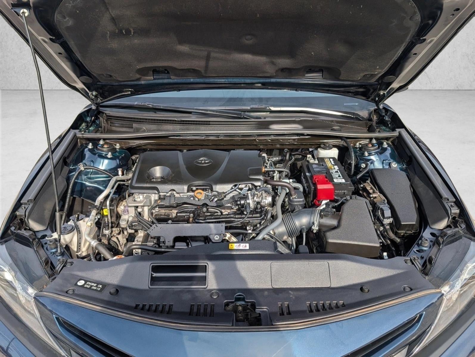 2021 Toyota Camry SE Auto (SE)