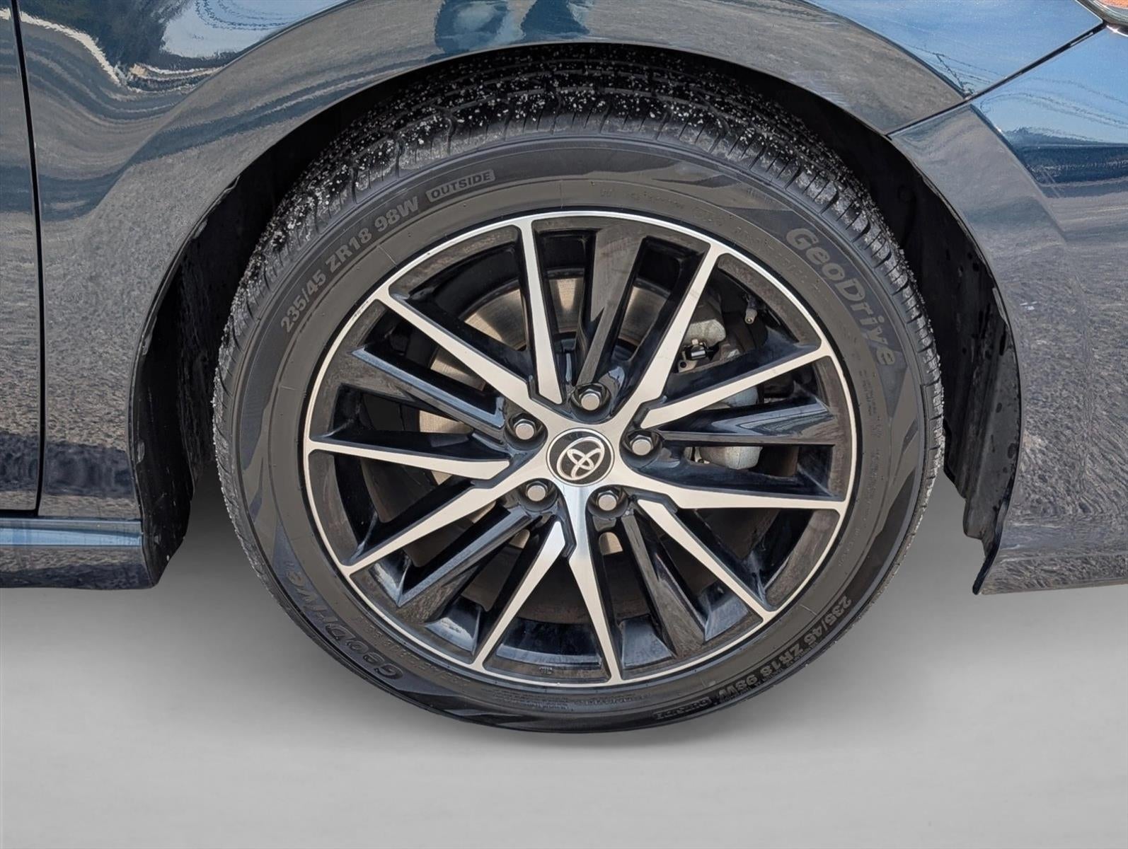 2021 Toyota Camry SE Auto (SE)