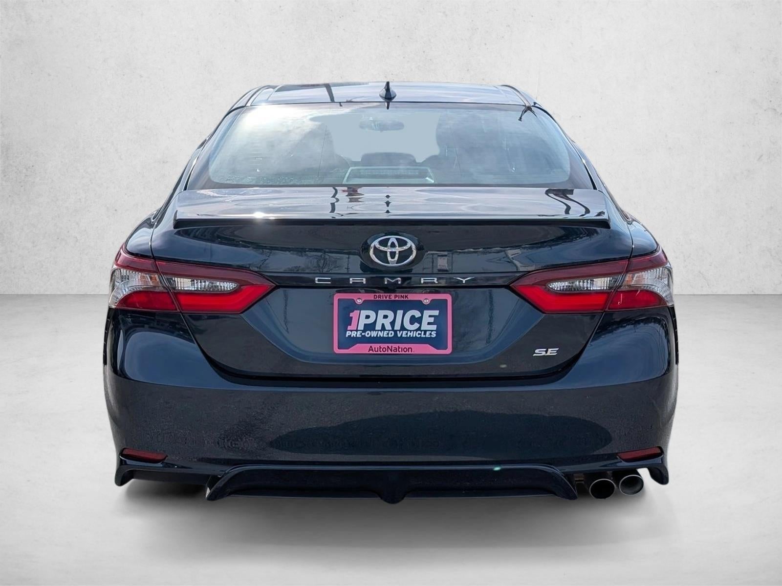 2021 Toyota Camry SE Auto (SE)