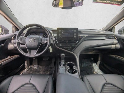 2024 Toyota Camry SE Auto (SE)