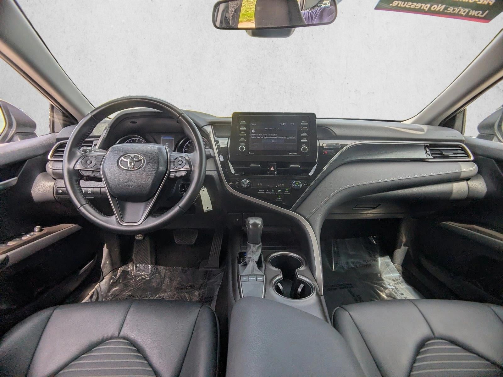 2024 Toyota Camry SE Auto (SE)