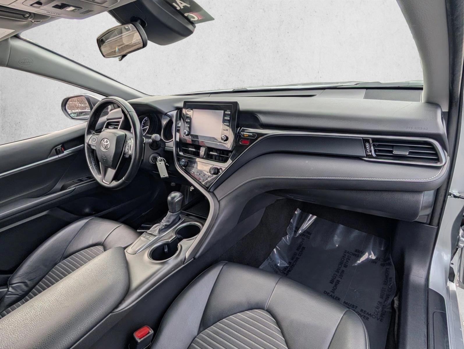 2023 Toyota Camry SE Auto (SE)