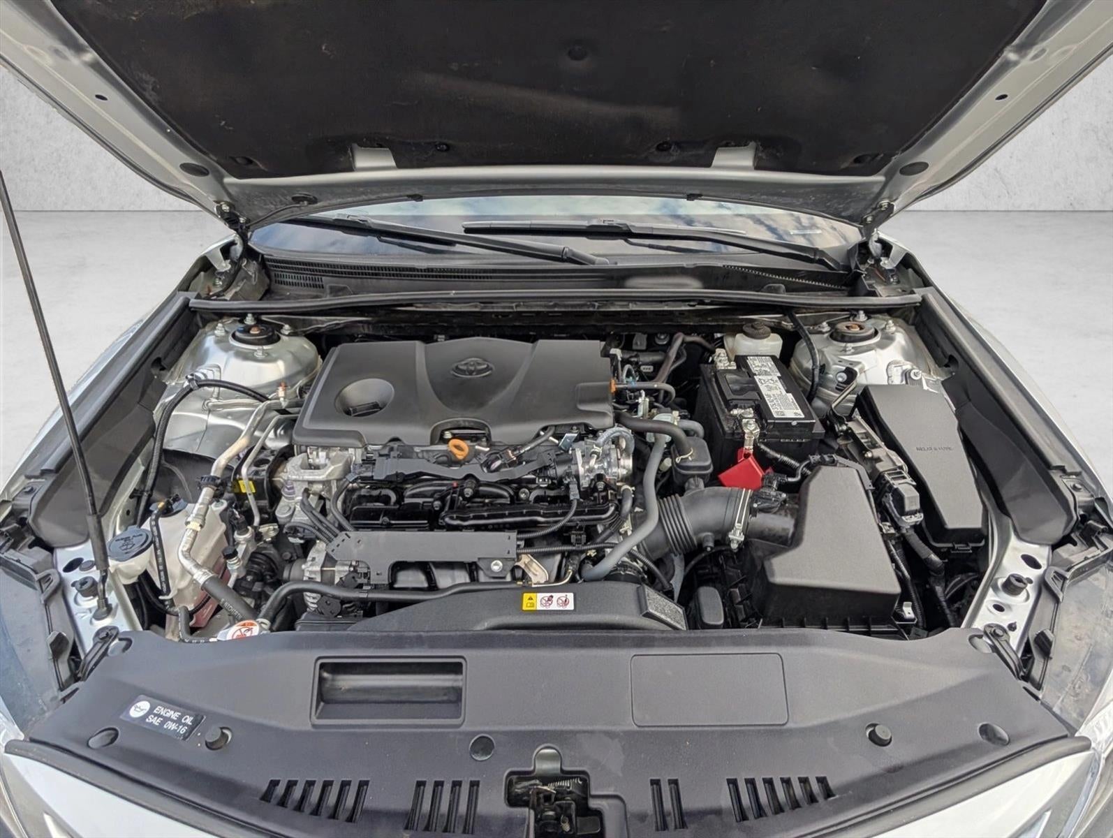 2023 Toyota Camry SE Auto (SE)