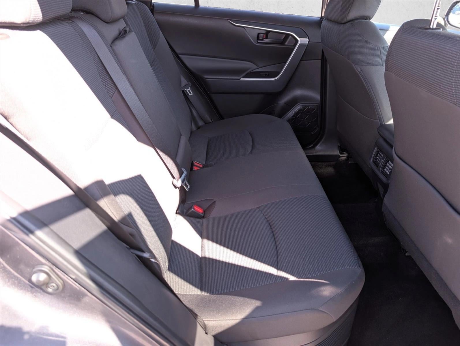 2025 Toyota RAV4 Hybrid LE AWD (Natl)