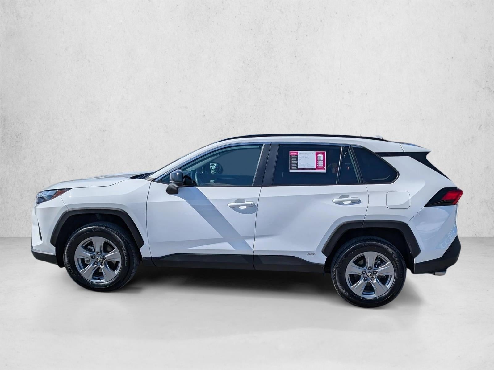 2025 Toyota RAV4 Hybrid LE AWD (Natl)