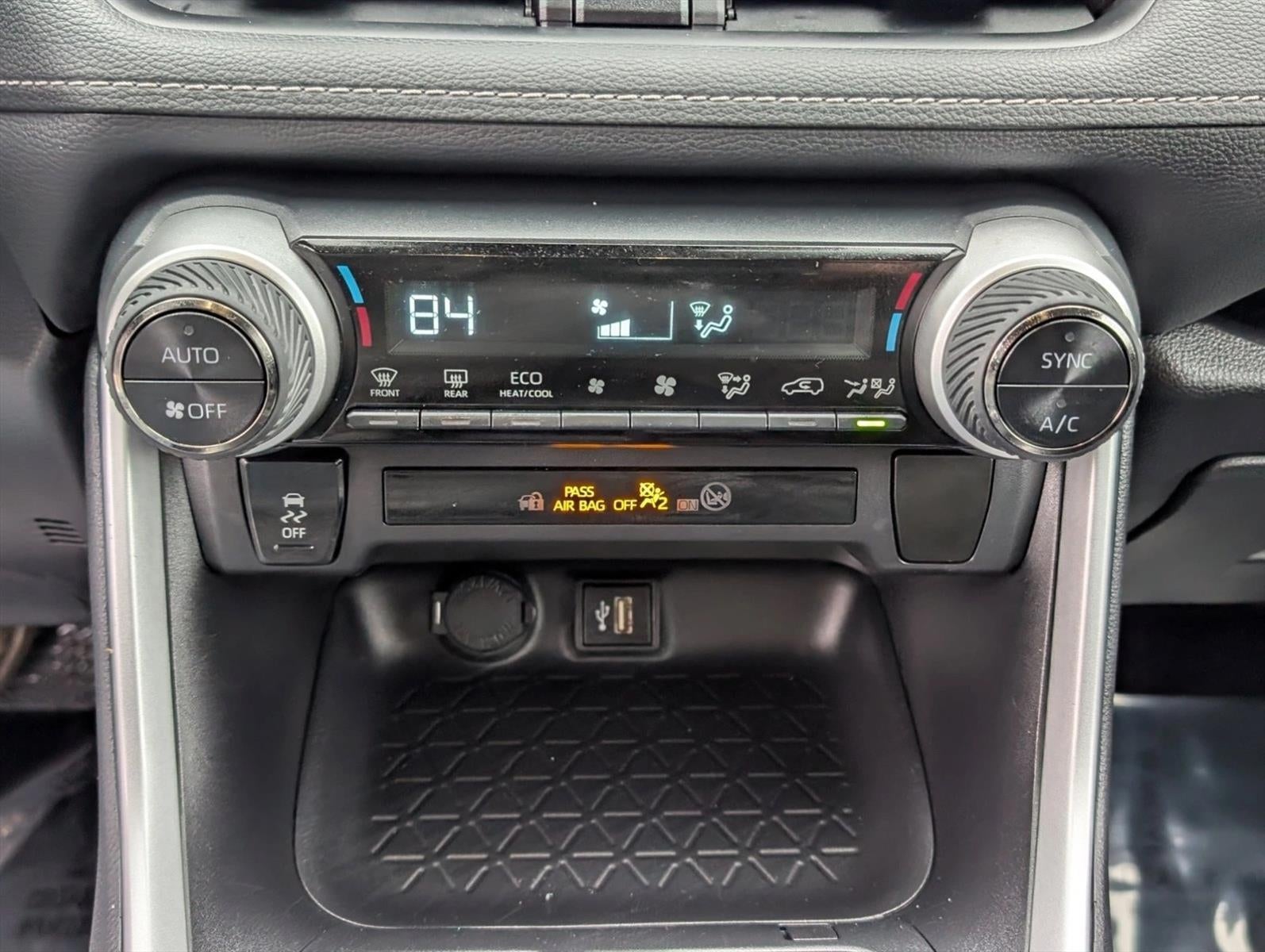 2025 Toyota RAV4 Hybrid LE AWD (Natl)