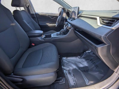2025 Toyota RAV4 Hybrid LE AWD (Natl)