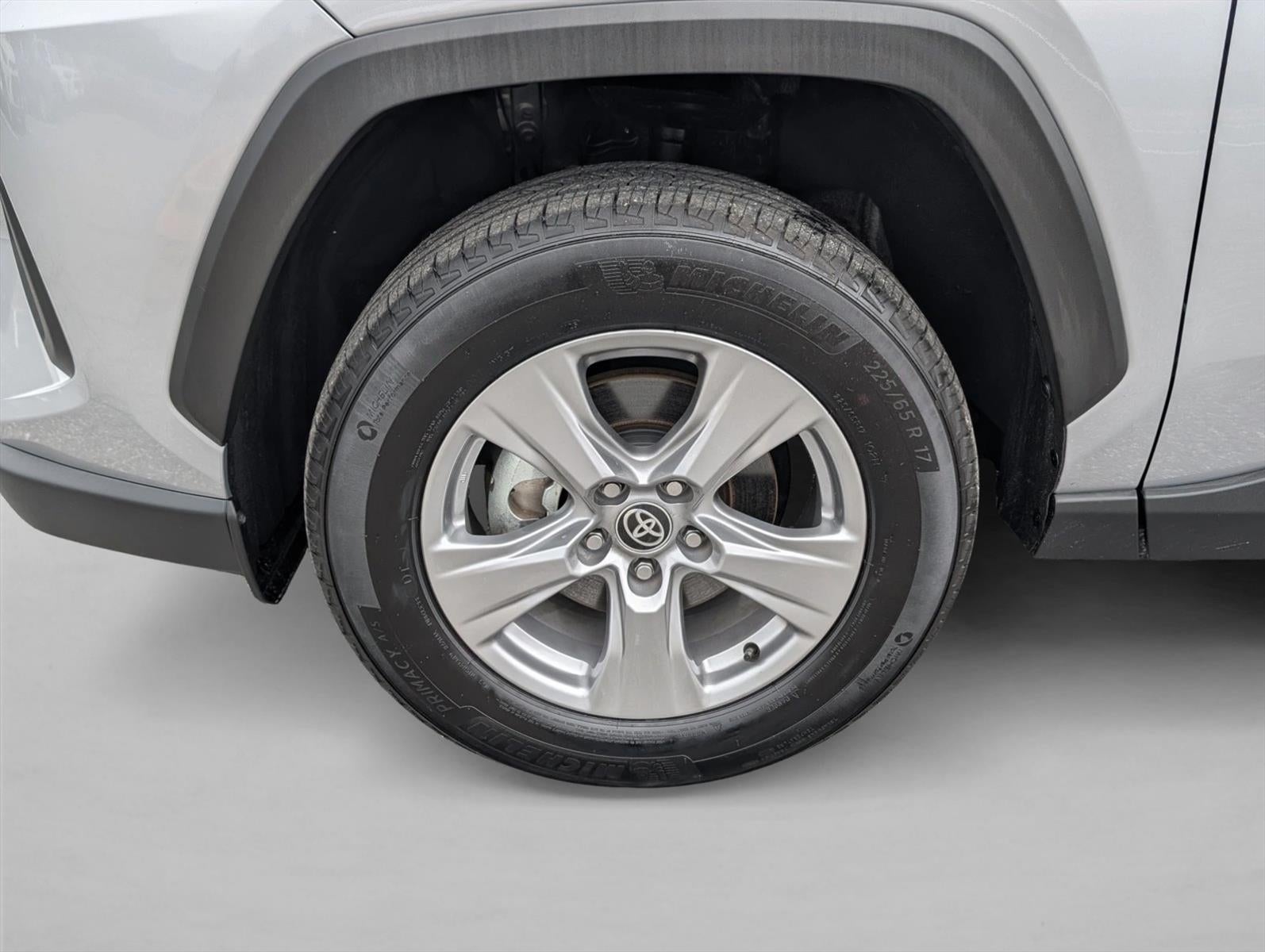 2025 Toyota RAV4 Hybrid LE AWD (Natl)