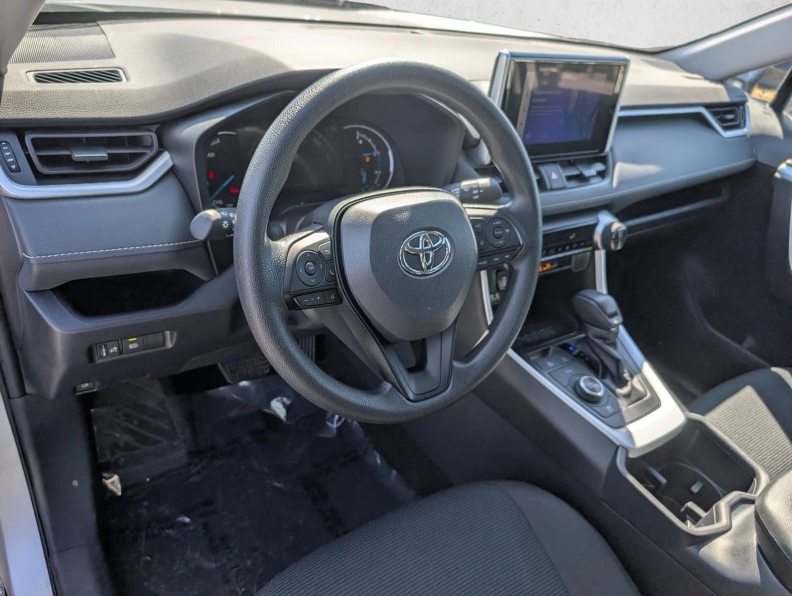 2025 Toyota RAV4 Hybrid LE AWD (Natl)