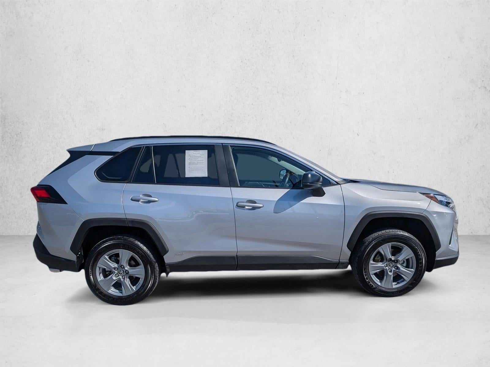 2025 Toyota RAV4 Hybrid LE AWD (Natl)