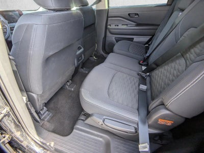 2024 Nissan Pathfinder S 4WD