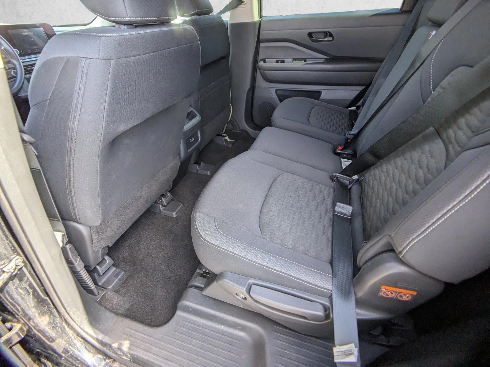 2024 Nissan Pathfinder S 4WD