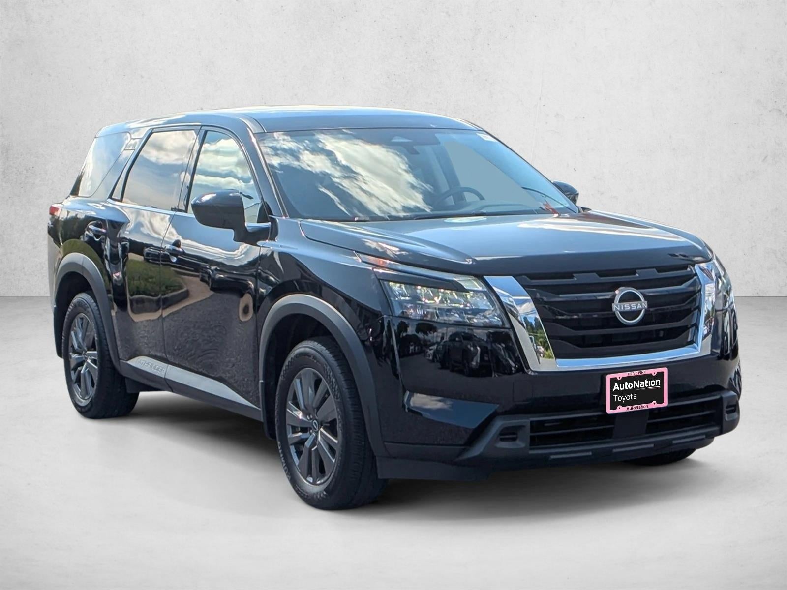2024 Nissan Pathfinder S 4WD